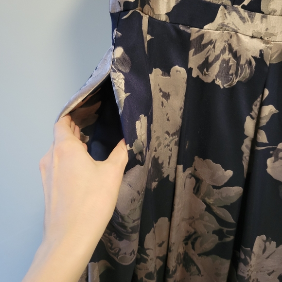Navy and pink flower full length dress - Picture 5 of 5